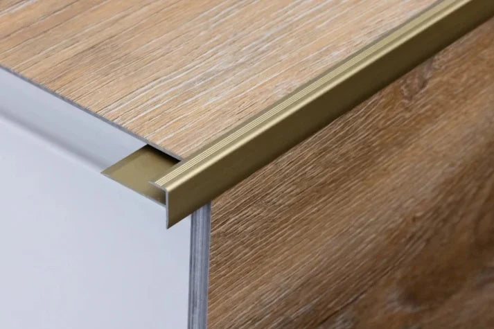 LVT Stair Outer Corner Profile – 3mm Aluminium Trim, 900mm in Silver, Gold, Champagne