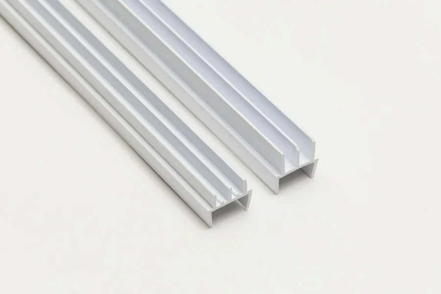 Clip-On Sliding Glass Runner System for Vivarium Enclosures