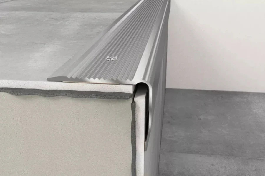 Aluminium Stair Nosing with Grooved Anti-Slip – 40mm x 30mm – Silver, Titanium