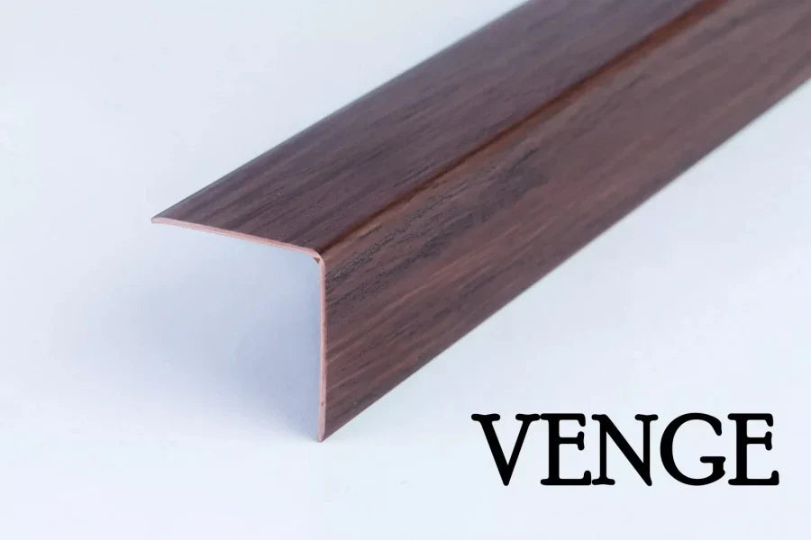 Wood-Look PVC Corner Trim for 90° Edges – 2.5m Length