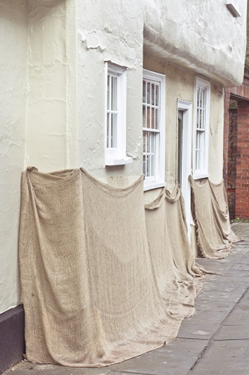 Natural Hessian Fabric Roll – Multi-Season Garden, Frost & Moisture Protection