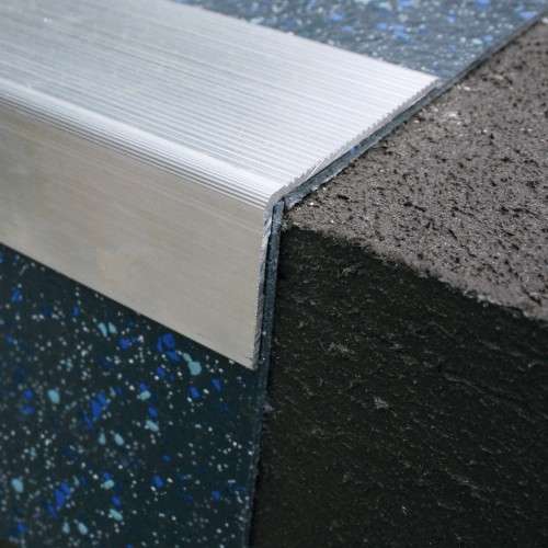 50 × 30mm Surface-Mounted Aluminium Stair Nosing with Grooved Non-Slip Tread – Retrofit Profile