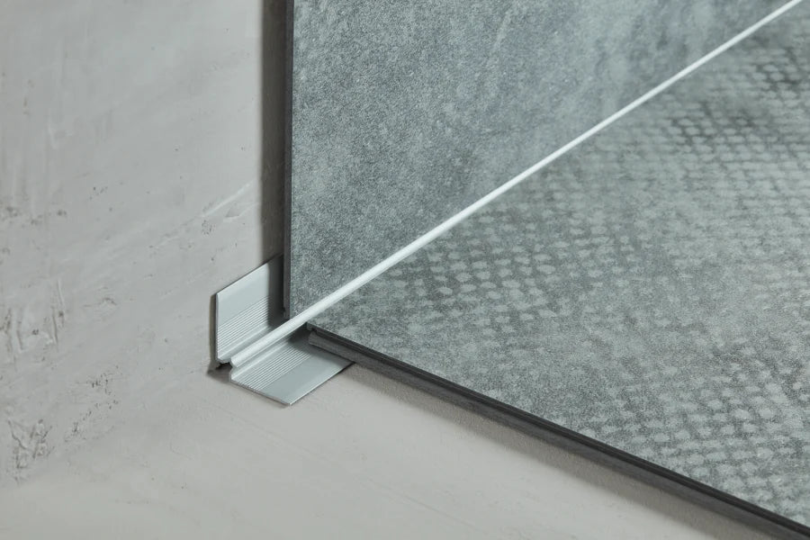 Silver Inner Corner Aluminium Stair Trim for 5mm LVT – Clean Finish Edge Profile