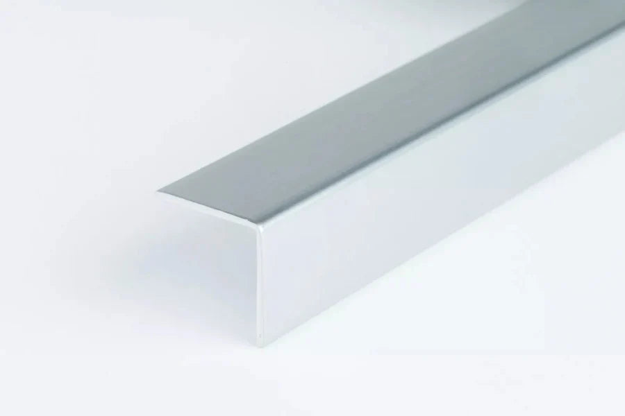 Decorative Gold and Silver PVC Corner Angle Trim for 90° Edges, 1m & 2.48m Lengths